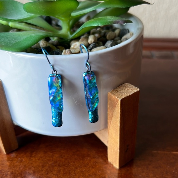 Blue dichroic glass dangle earrings - Picture 1 of 4